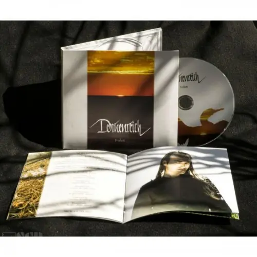 DORNENREICH - Freiheit · LTD.DELUXE 2-CD BOOK BOXCD DORNENREICH - Freiheit · LTD.DELUXE 2-CD BOOK BOXCD (Black Metal CDs)